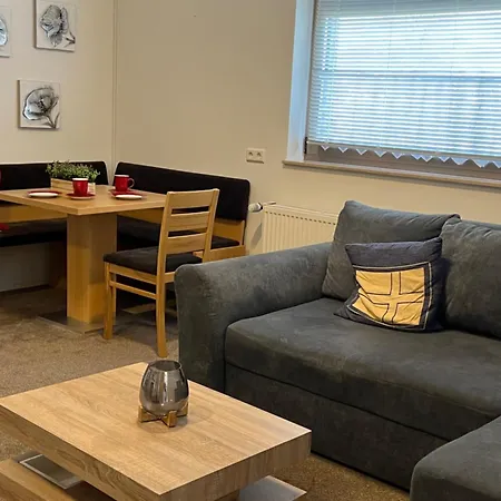 Gemuetliche In Kevelaer, Monteurswohnung Naehe Flughafen Weeze Apartment